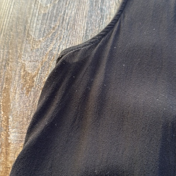 Minimum | V-Neck Sleeveless Swing Dress - Picture 12 of 14